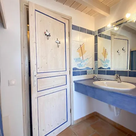 Anatoli - Luxury Seafront With Private Infinity Pool וילה *