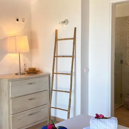 וילה Anatoli - Luxury Seafront With Private Infinity Pool סיבוטה