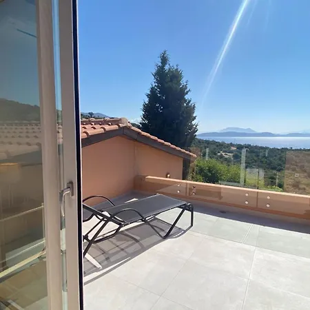 Anatoli - Luxury Seafront With Private Infinity Pool סיבוטה