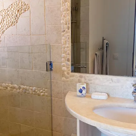 Anatoli - Luxury Seafront With Private Infinity Pool וילה