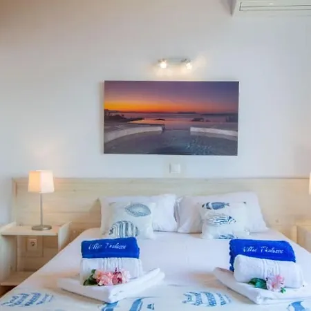 וילה Anatoli - Luxury Seafront With Private Infinity Pool סיבוטה