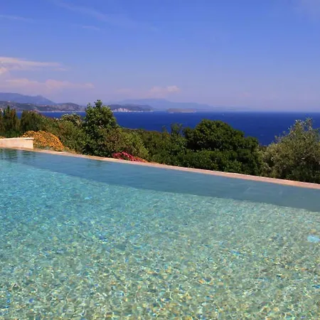 וילה Anatoli - Luxury Seafront With Private Infinity Pool סיבוטה