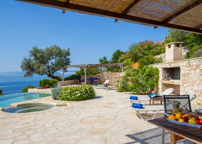 Anatoli Villa